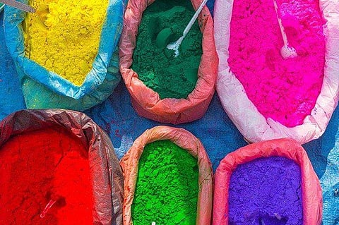 Five Natural Ingredients To Keep Your Skin And Hair Safe This Holi