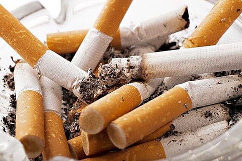 Experts: A Ban On Designated Smoking Areas To Combat The Spread Of COVID