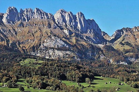 If Chill In Plains Runs Down Your Spine, Head For Sunny Hills