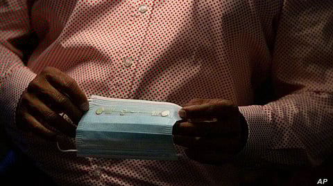 Dutch Engineers Working on ‘Smart’ Mask to Monitor Wearer’s Temperature