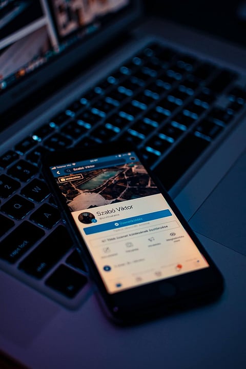 Facebook Starts Merging Instagram and Messenger Chats