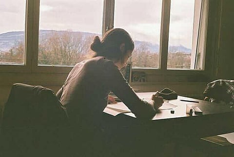 People Move Towards Reading And Writing During Lockdown