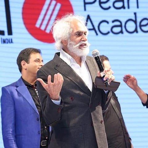 Live in the Moment and Plan Your Future for a Stress-Free Mind: Study