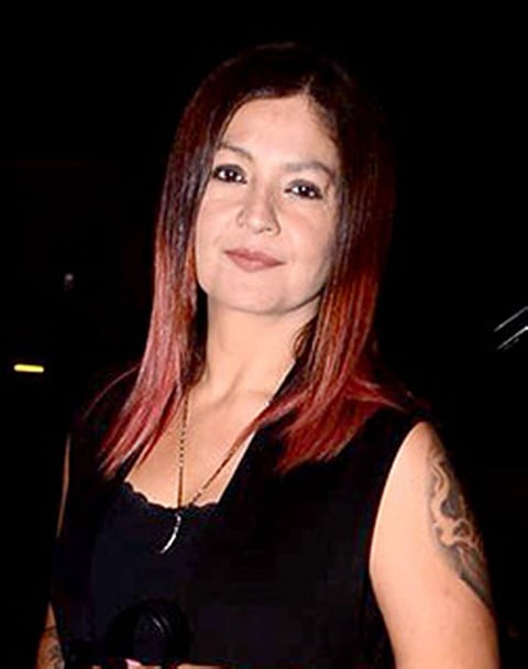 Actress Pooja Bhatt Urges Bollywood on Twitter To Clean Film City