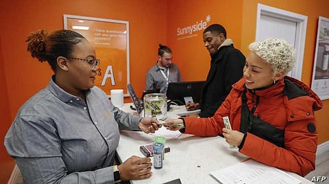 Know About this New Law in Illinois that Allows People to Buy Marijuana Legally