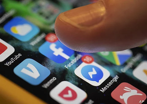 Quit Facebook Now to Secure Good Grades in Exams