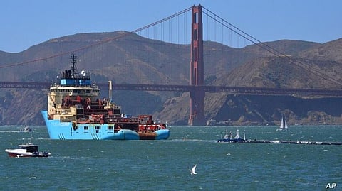 Giant Floating Boom Designed to Collect Trash from Ocean Finally Working