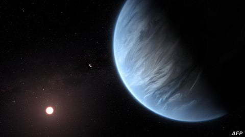 British Scientists Find Water for First Time in Atmosphere of Planet Outside Our Solar System