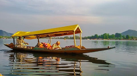 Kashmir’s Golden Yellow Season, Autumn is Here. But, Where are Tourists?