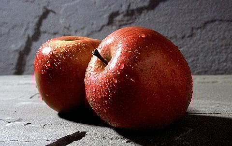 Here’s How An Apple a Day Helps Fight Pneumonia