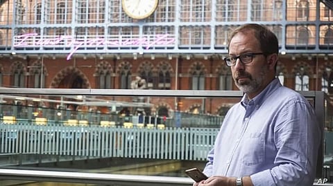 Spy Used AI to Create Fake LinkedIn Photo to Fool Targets, Report Finds