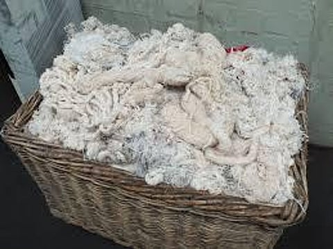 Iraq Suffers Pollution Crisis with Burning Trash and Factories Emitting Smoke