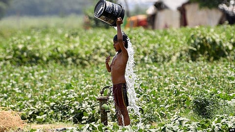 Unrelenting Heat Wave Triggers Warnings of Water Shortages and Heatstroke in India