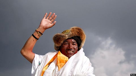 Nepali Sherpa Breaks Own Record, Climbs Everest Twice in Week