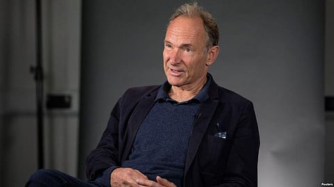 The Web Developer Requests Authorities Not To Leave Half Of The World In Dark