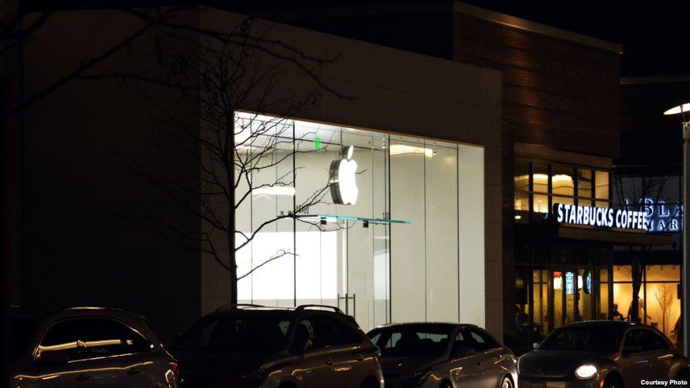 Apple Inc’s Self- Driven Car Encounters Its First Accident