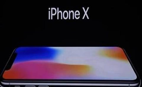 Google Finally Updates its Inbox Email App For the iPhone X