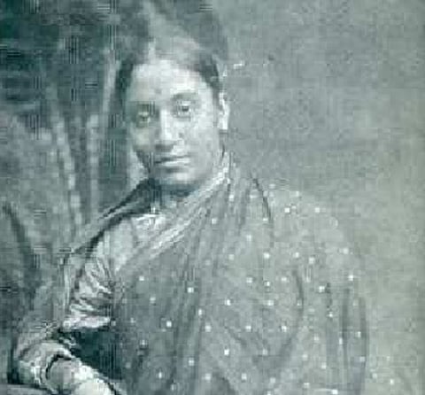 Facts About India’s First Female Doctor: Rukhmabai Raut