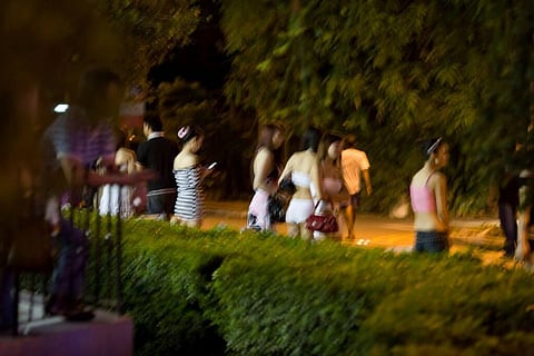 8 Largest Red Light Areas In India Where Only Prostitution Is Sustainability