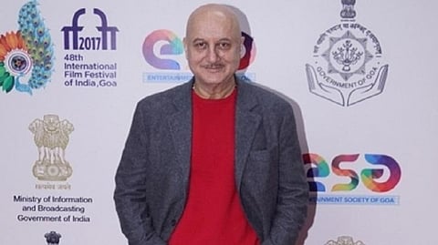 Many celebrities tweet on Vijay Diwas saluting the Indian Army