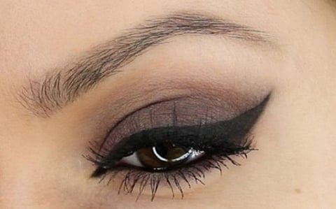 Get style statement eye makeup tips here