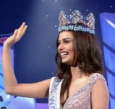 Manushi Chhillar from India Wins the Miss World 2017 Title