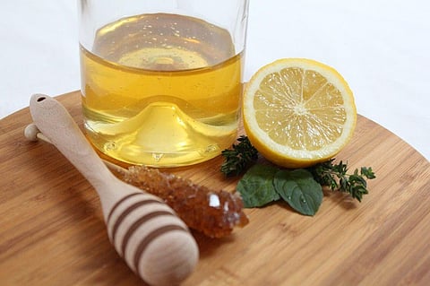 Five Benefits of Honey and Lemon Drink that Can’t be Ignored