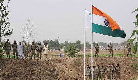 Pakistan targets Indian positions on Line of Control (LoC) in Jammu and Kashmir