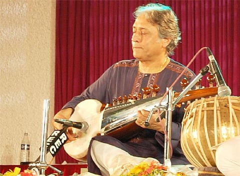 Legendry sarod player Ustad Amjad Ali Khan pens down memories of 12-Music Maestros