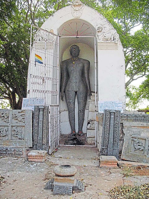 How should we worship the Almighty that gave birth to Various Religions? Know about a Forgotten Jain Pilgrimage Centre!