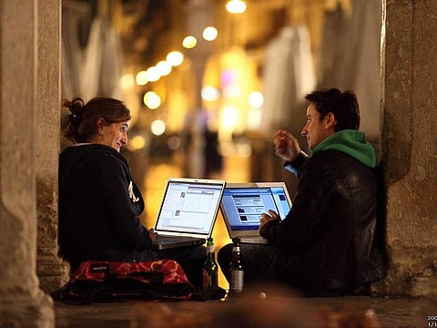 Leading Dating app Woo acquires DUS to bridge the Indian Diaspora