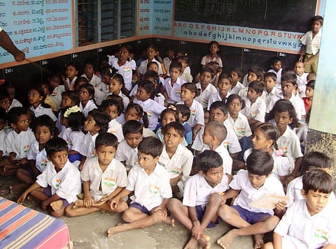 Nine students of Delhi Government School hospitalized after eating Mid-Day meal contaminated by dead rodent