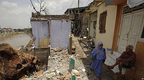 In a Landmark Case, Slum Dwellers in Indonesia Challenge the Eviction Law
