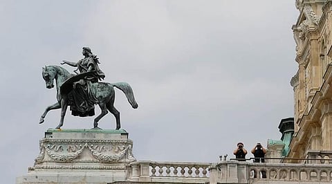 Saudi Arabia: Hundreds of jobless Indians starving in Kuwait