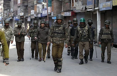 Kashmir Violence: Curfew lifted from 4 Kashmir districts