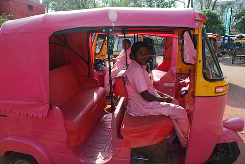 Pink Autos: Lessons Mumbai auto unions can take from female drivers in Ranchi