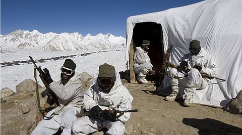 Siachen becomes a battleground for India and Paksitan