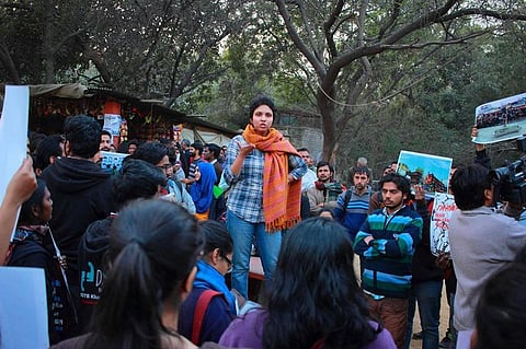 JNU turmoil: Journalists stage protest over attack at Patiala House Court