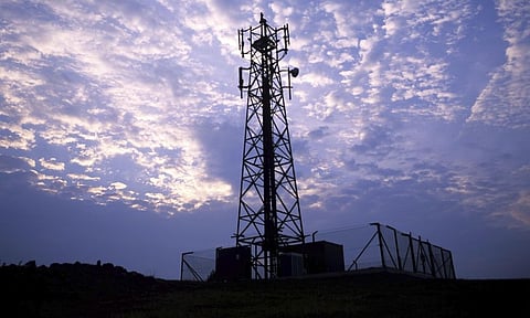 ‘Amputees living near cellphone towers may suffer from increased pain’