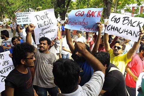 Lathicharge on FTII students: 20 detained for protesting against Chauhan