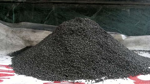 Rice hull used for making inexpensive silicon compounds