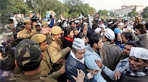 AAP supporters beaten up by police while protesting against pesticides scam