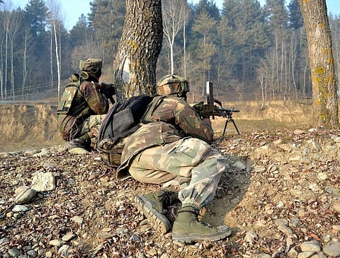 Gunfight in Kashmir kills a soldier and two guerrillas