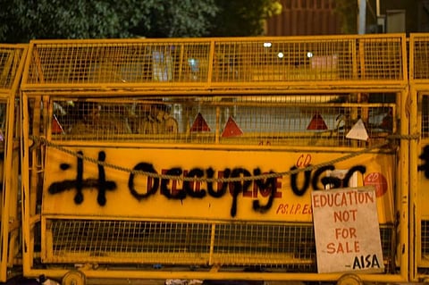 Smriti Irani politicised UGC non-NET fellowship issue, say protesters