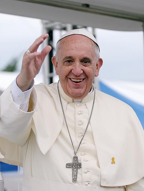 Pope overhauls law annulling marriages