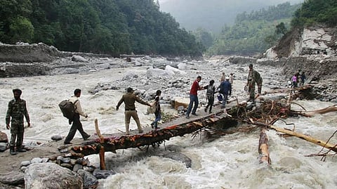 Bengal flood toll rises to 85, Mamata calls all-party meet