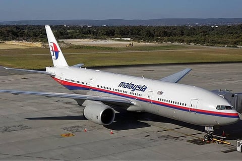 Suspected wreckage of MH-370 to be examined by Australian team