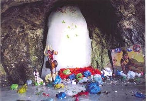 Amarnath Yatra begins: over 1,000 pilgrims left Jammu on Wednesday for the shrine
