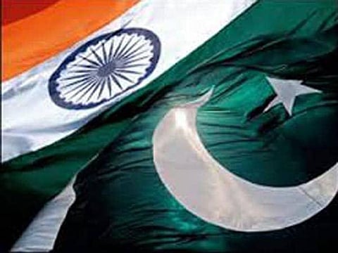 India, Pakistan need to resolve issues on their own:US