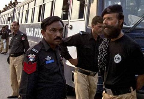 Pakistani Police opens fire at teen for taking selfies with a toy gun